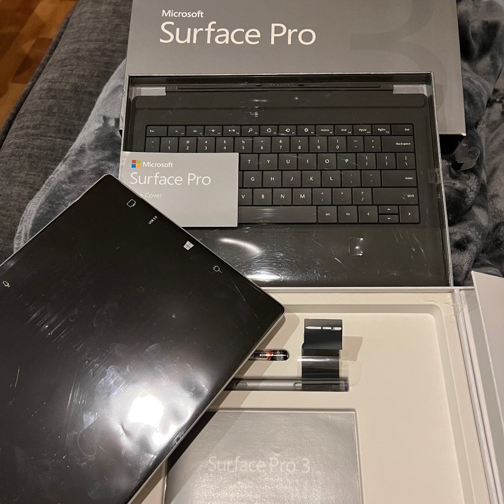 NEVER USED STILL IN WRAPPER Microsoft Surface Pro 3 12” i7/512GB/8GB RAM